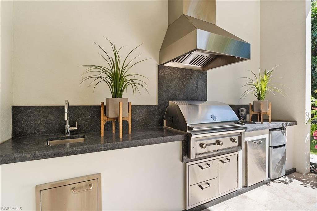 720 Orchid Dr, Naples, FL 34102 Photo