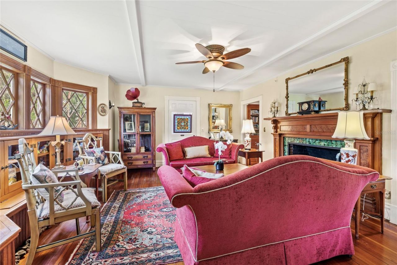 442 E 3rd Avenue, Mount Dora, FL 32757 Photo