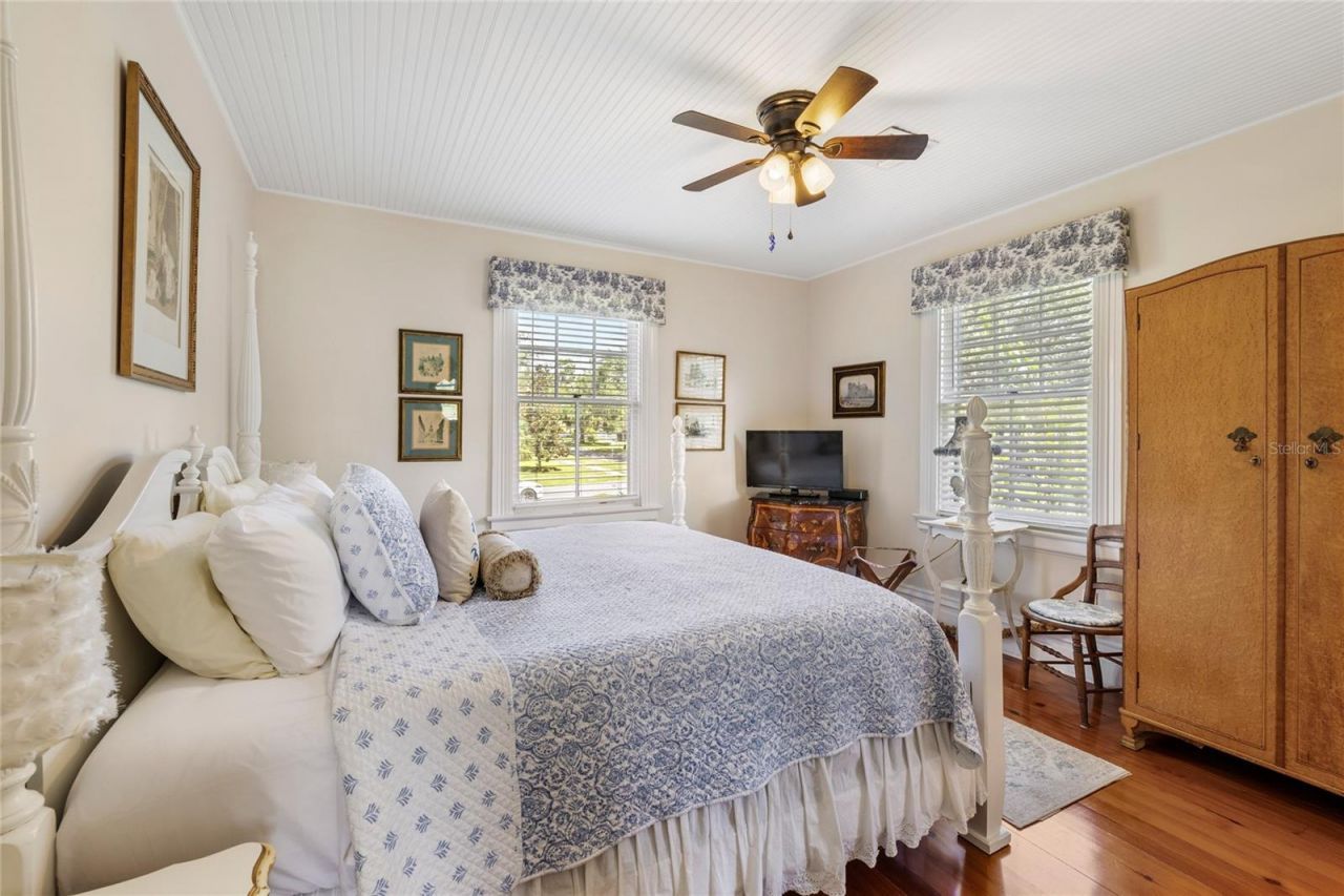 442 E 3rd Avenue, Mount Dora, FL 32757 Photo