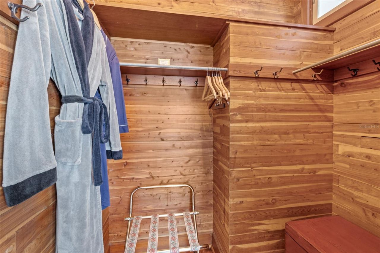 442 E 3rd Avenue, Mount Dora, FL 32757 Photo