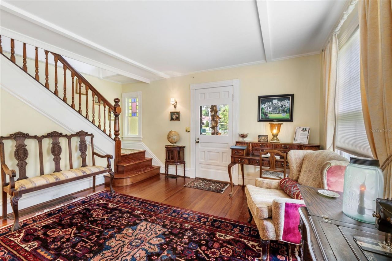 442 E 3rd Avenue, Mount Dora, FL 32757 Photo