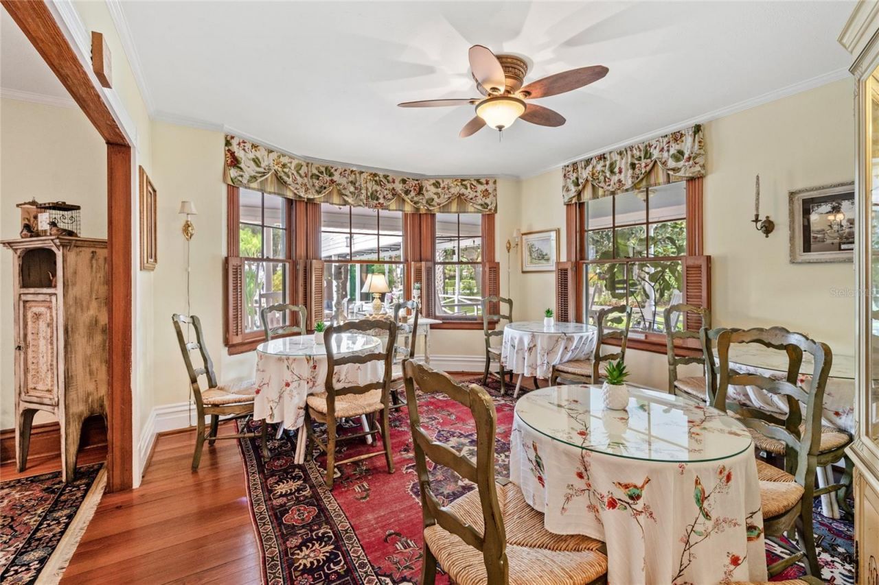 442 E 3rd Avenue, Mount Dora, FL 32757 Photo