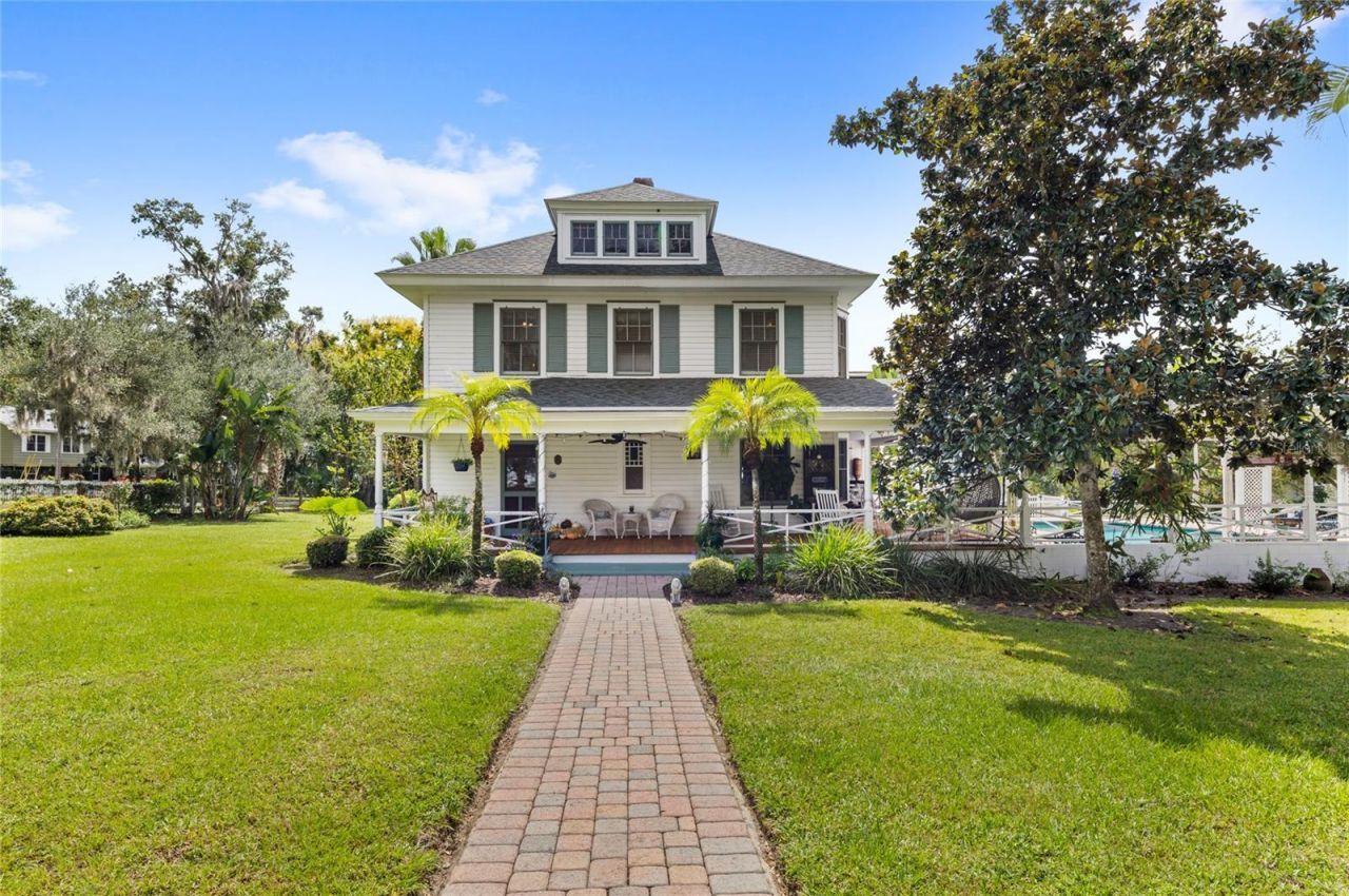 442 E 3rd Avenue, Mount Dora, FL 32757 Photo
