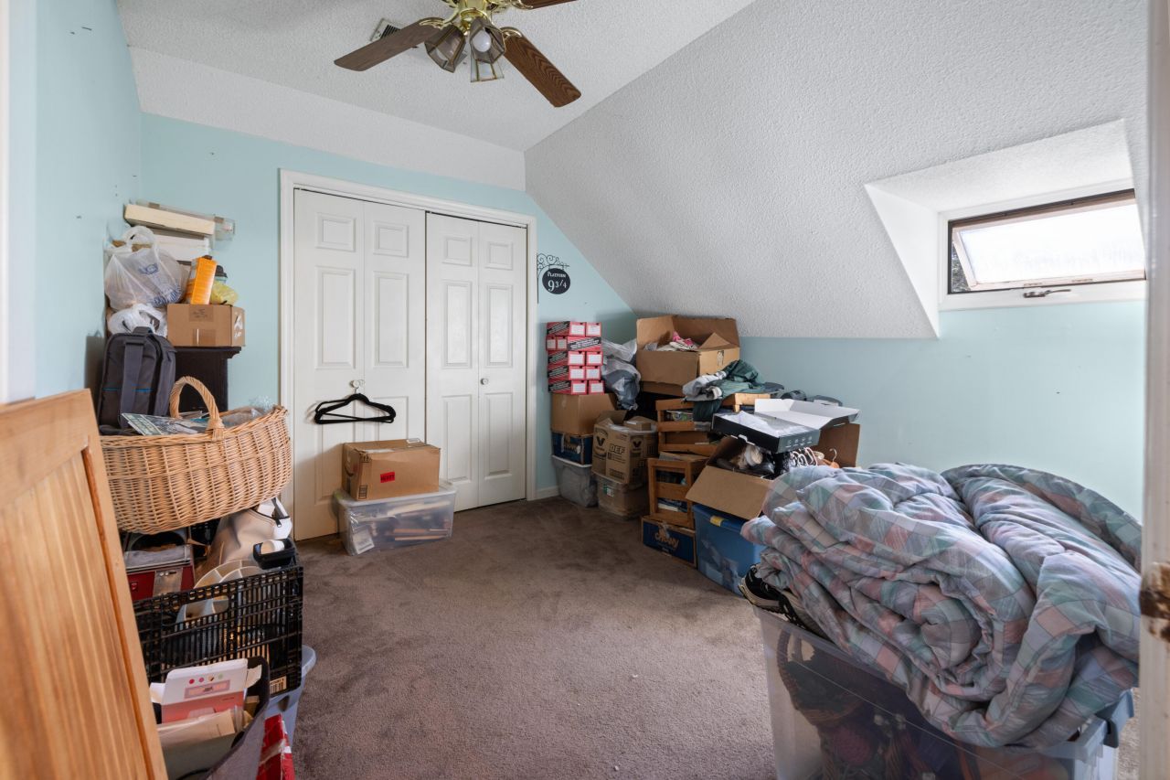 894 W 7th Street Photo 17