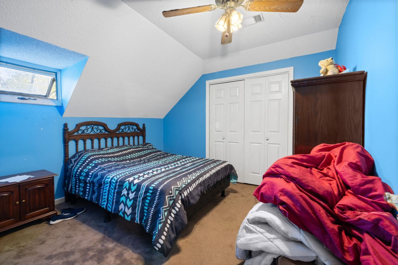 894 W 7th Street Photo 18