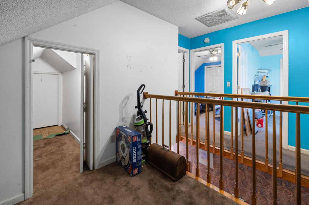 894 W 7th Street Photo 23