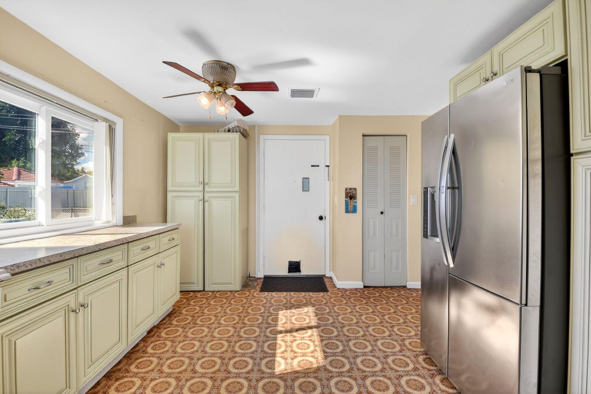 844 Bradley Street, West Palm Beach, FL 33405 Photo