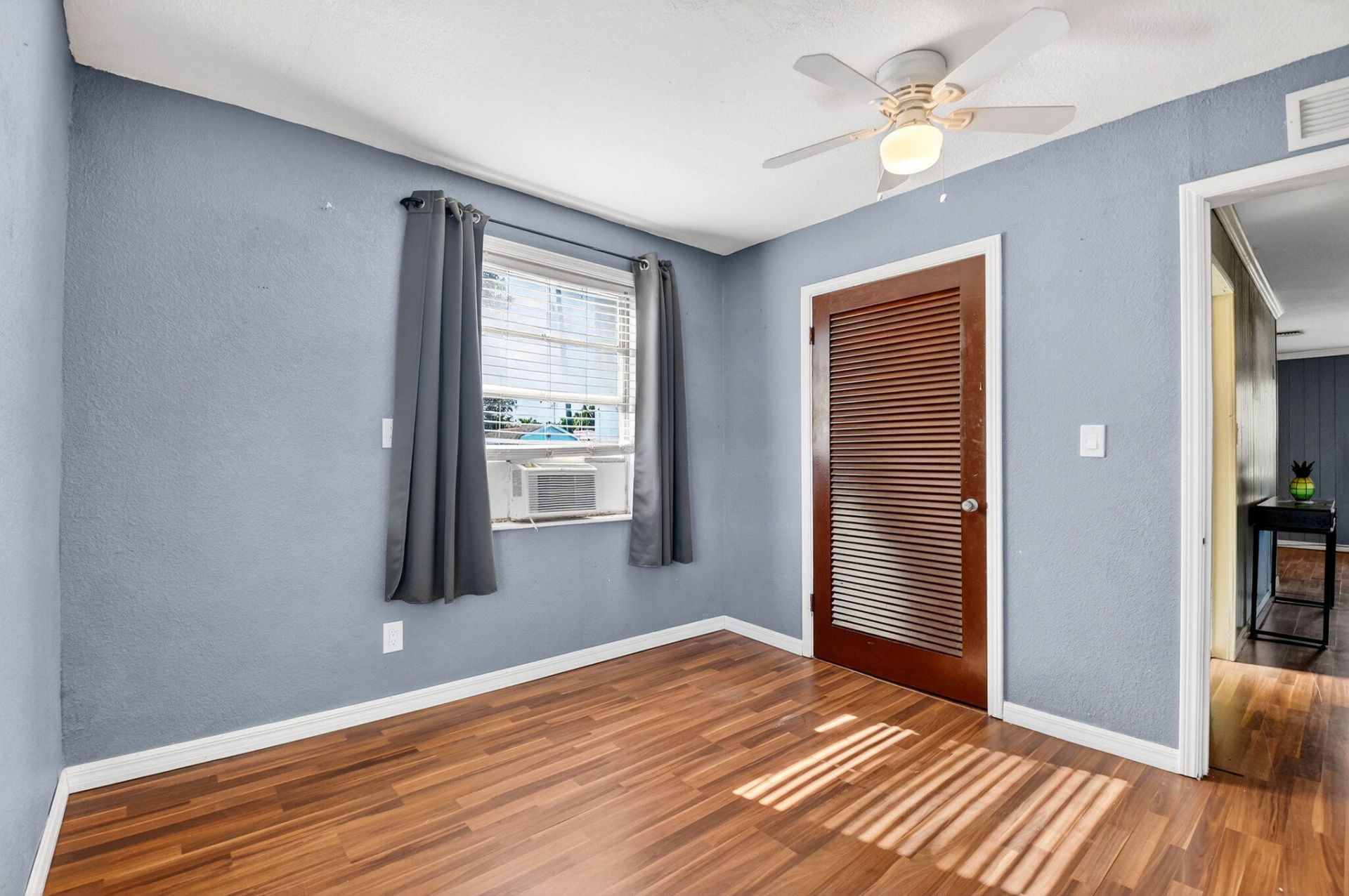 844 Bradley Street, West Palm Beach, FL 33405 Photo