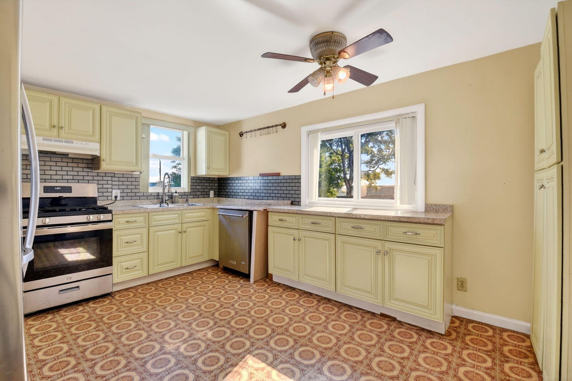 844 Bradley Street, West Palm Beach, FL 33405 Photo