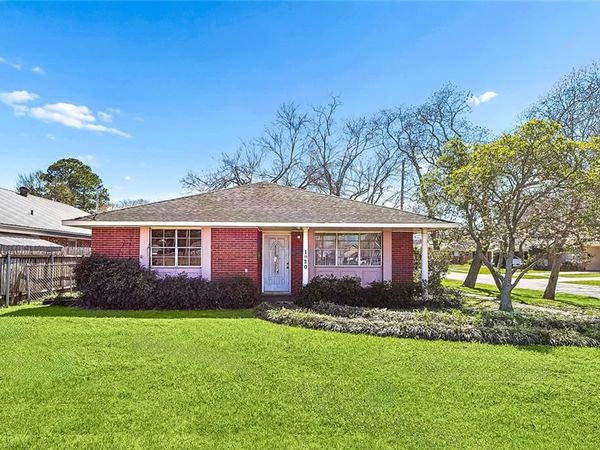 1820 WEST ESPLANADE Avenue, Metairie, LA 70005