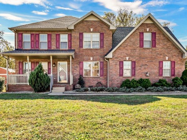 4244 N Woodstock Dr, Clarksville, TN 37040
