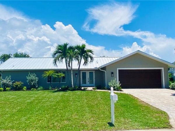 1073 Sand Castle RD, SANIBEL, FL 33957