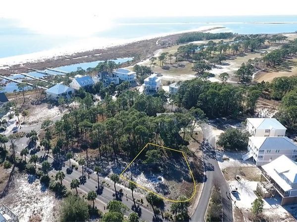 714 Hernando Place, Dauphin Island, AL 36528