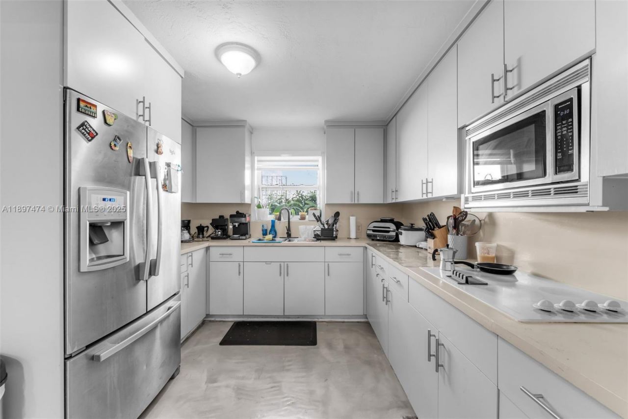 8811 SW 128th St, Miami, FL 33176 Photo