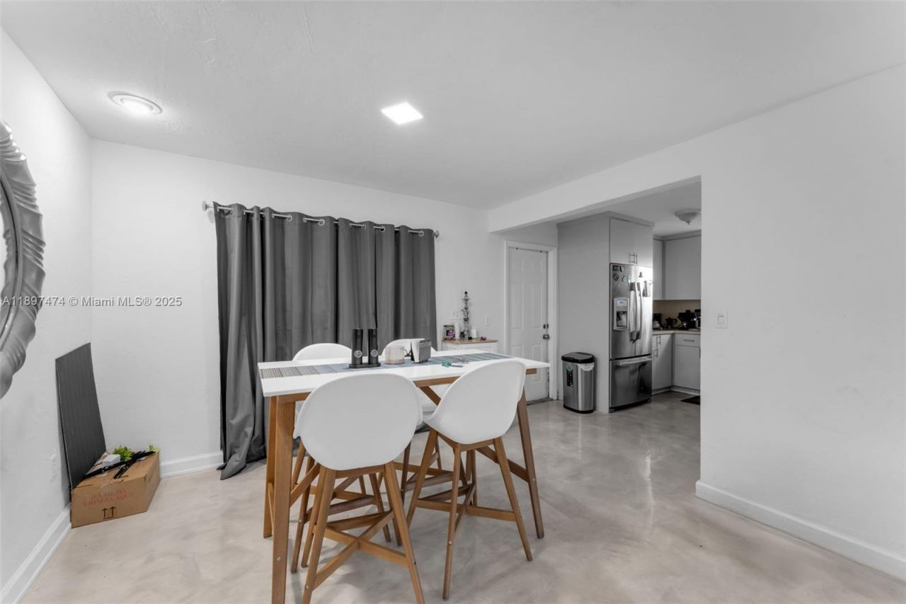 8811 SW 128th St, Miami, FL 33176 Photo