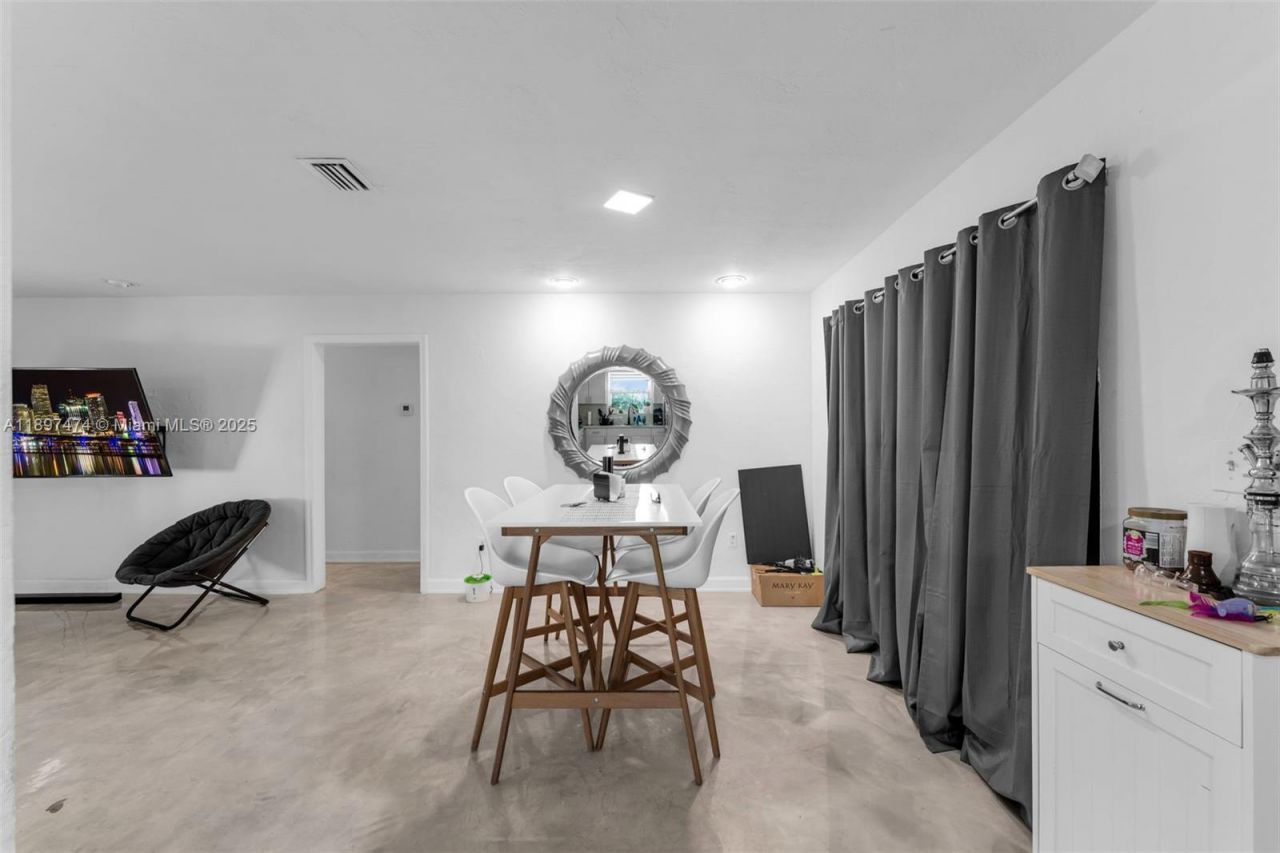 8811 SW 128th St, Miami, FL 33176 Photo