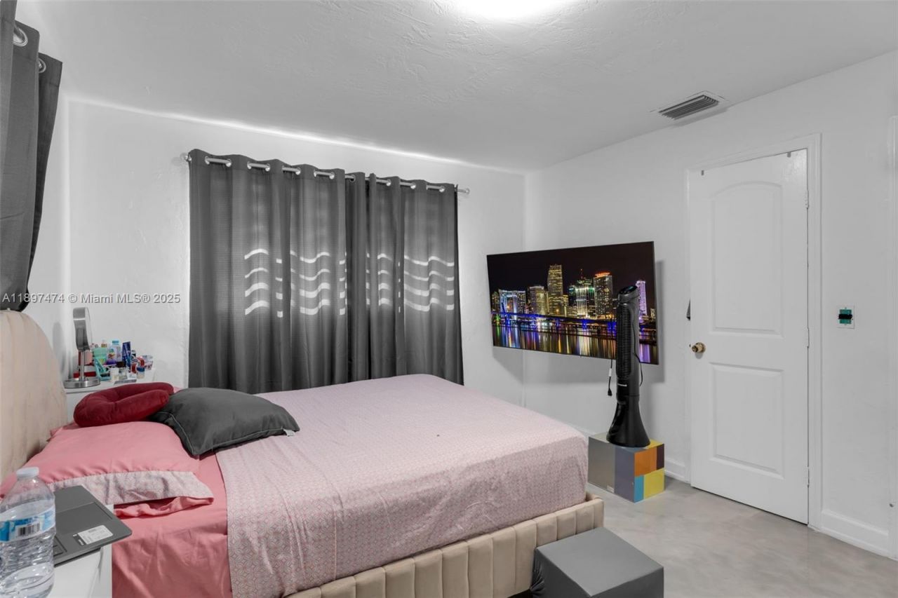 8811 SW 128th St, Miami, FL 33176 Photo