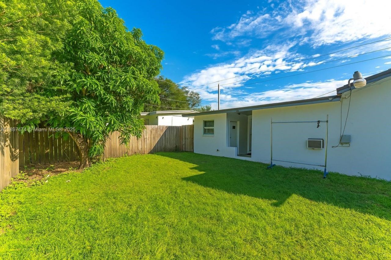 8811 SW 128th St, Miami, FL 33176 Photo