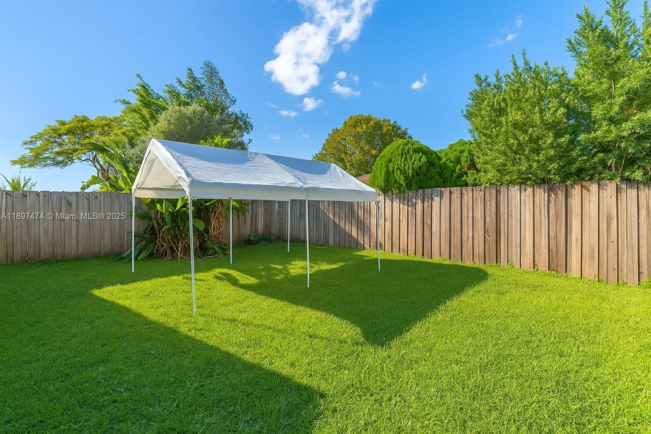 8811 SW 128th St, Miami, FL 33176 Photo