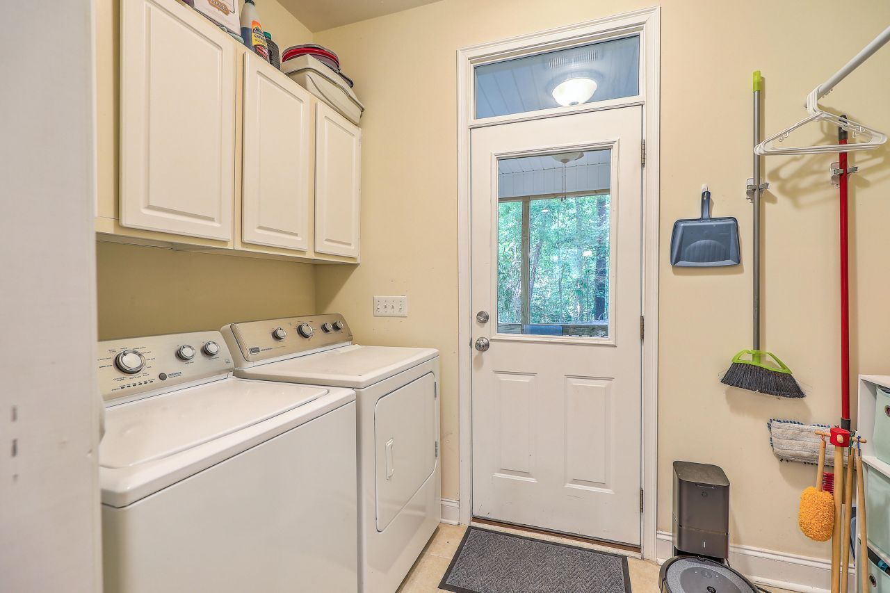 1866 Dogwood Road Photo 16