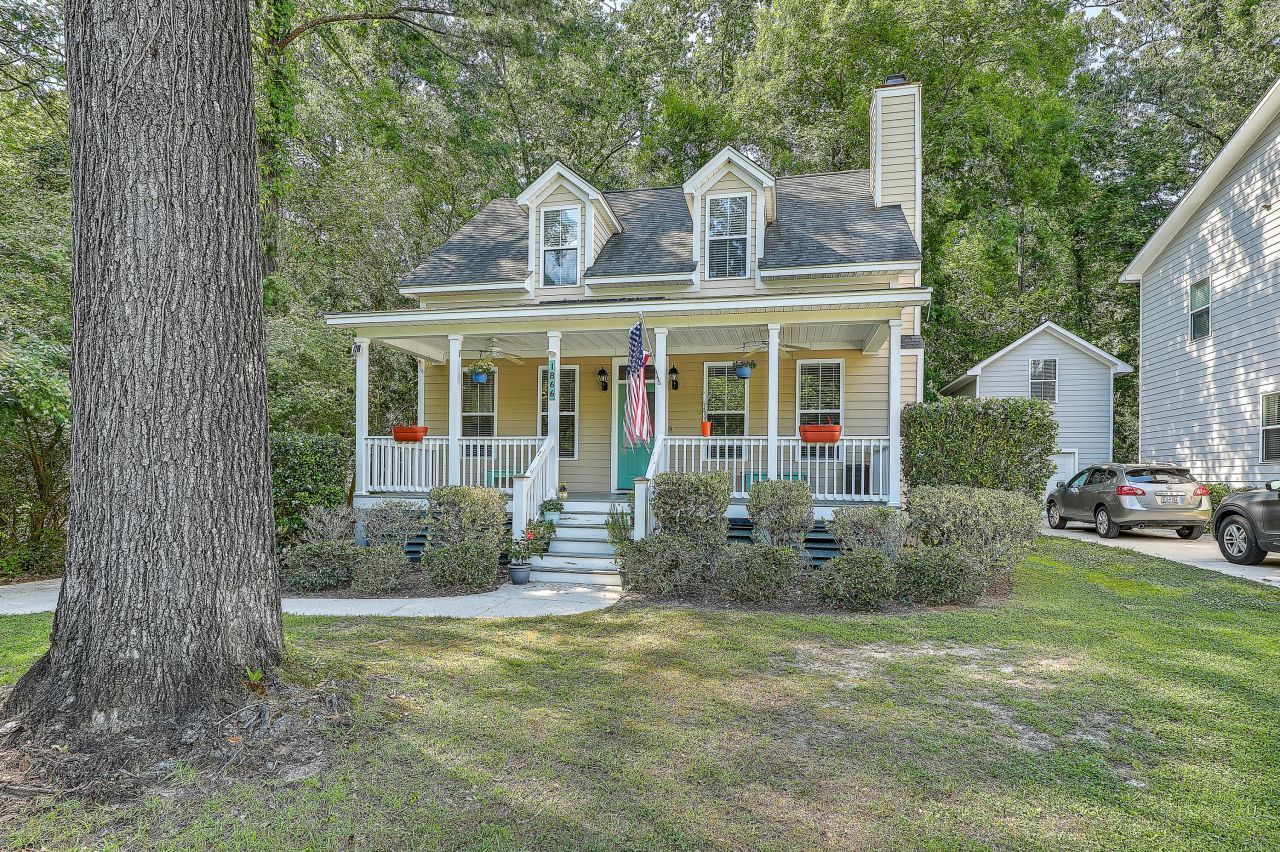 1866 Dogwood Road Photo 2