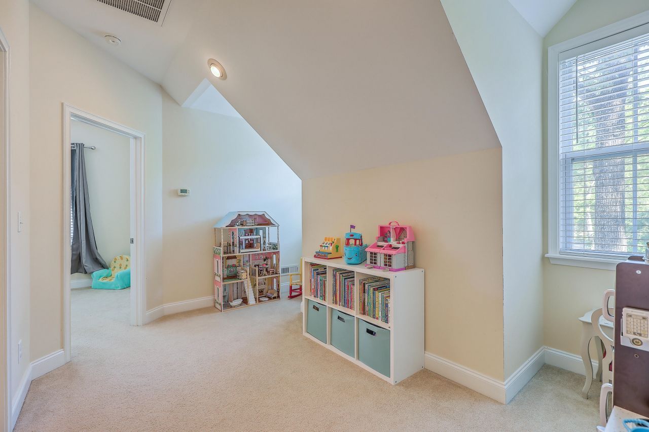 1866 Dogwood Road Photo 28