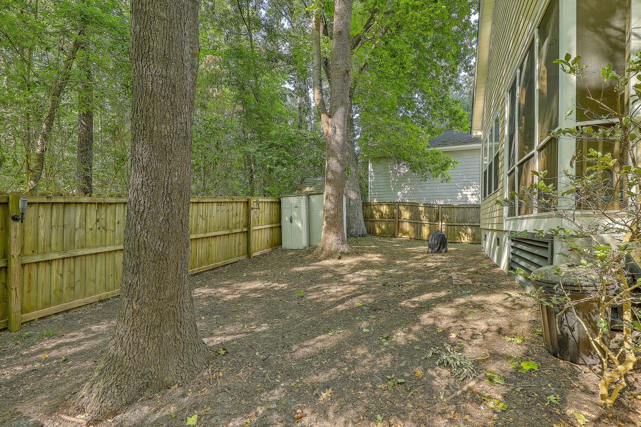 1866 Dogwood Road Photo 34