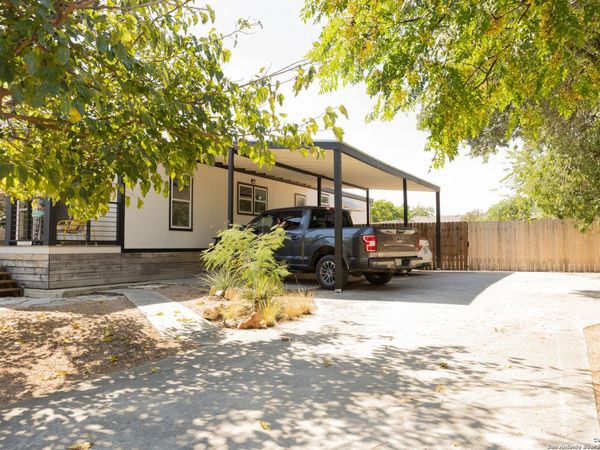 118 Flatrock Lane, Junction, TX 76849