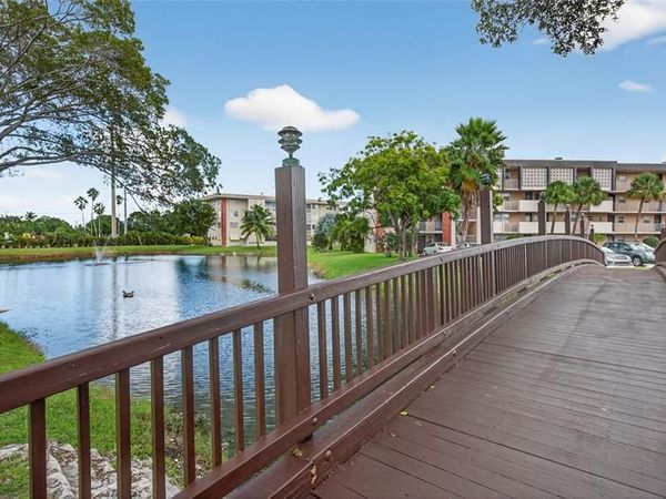 2901 NW 47th Ter, Unit 245A, Lauderdale Lakes, FL 33313