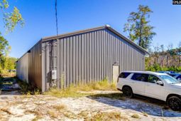 235 Mann Road  photo 4