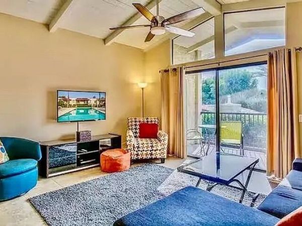 1407 N Sunrise Way, Unit 29, Palm Springs, CA 92262