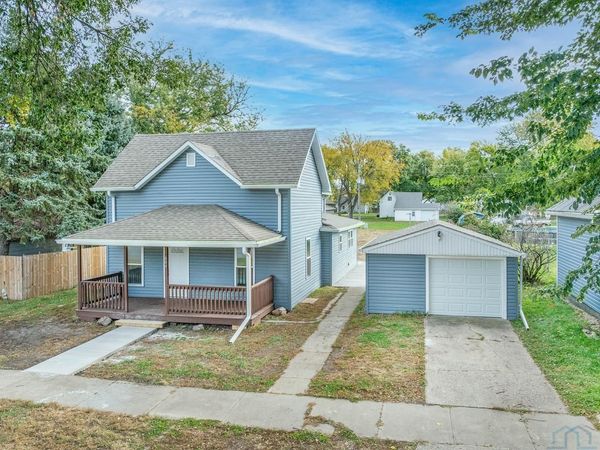 609 West Street, Whiting, IA 51063