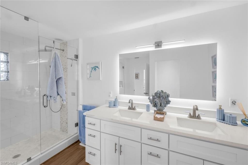 915 Pecten Ct, Sanibel, FL 33957 Photo