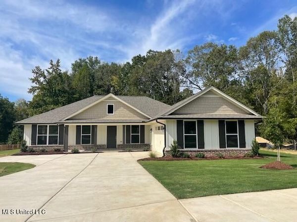 4283 W Olivia Circle, Olive Branch, MS 38654