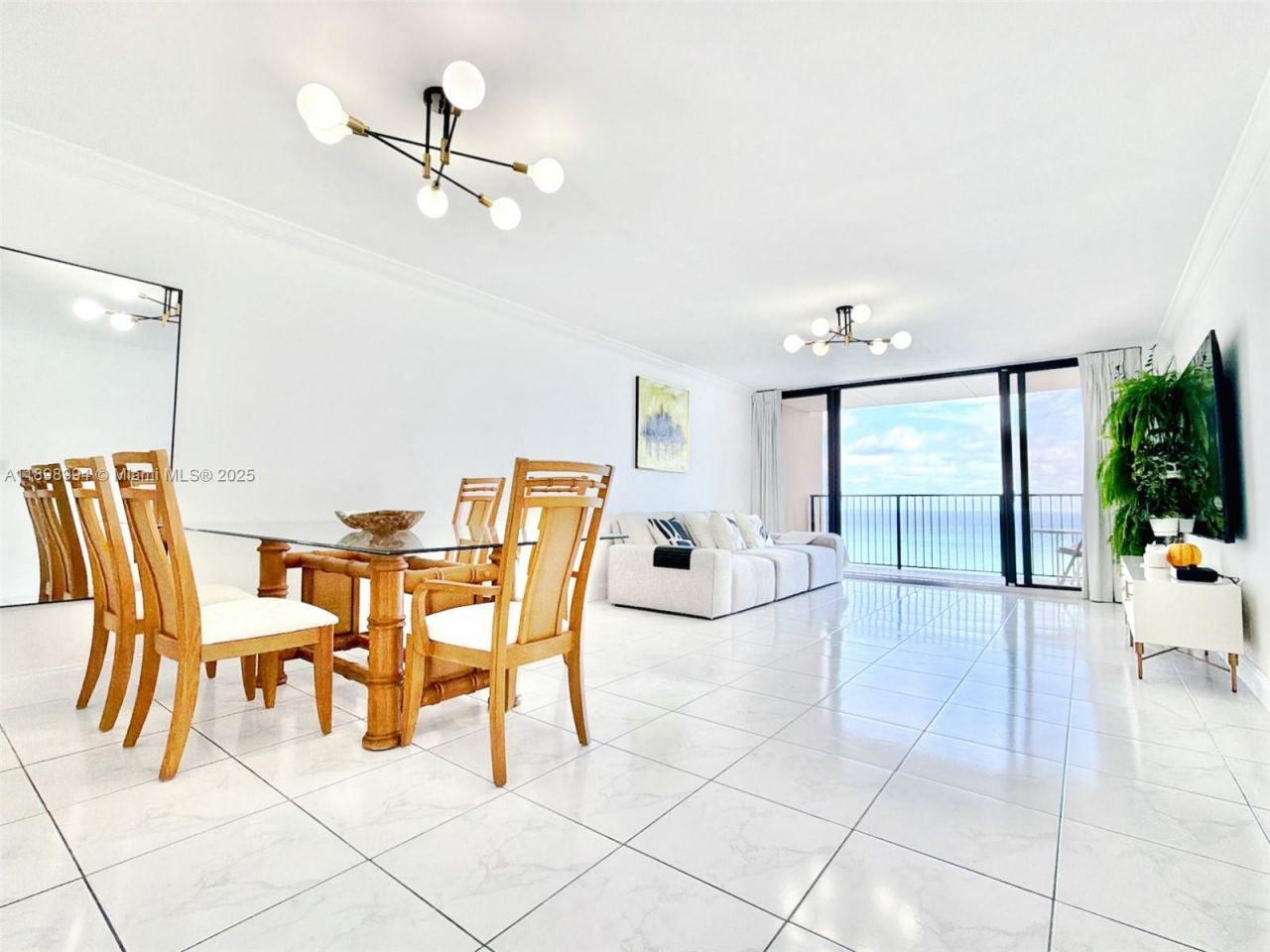 2101 S Ocean Dr, Unit 1402, Hollywood, FL 33019 Photo