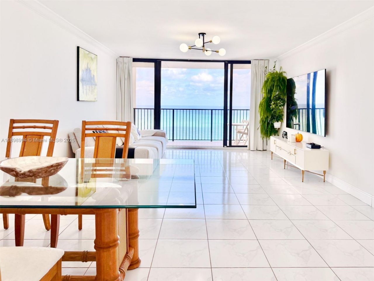 2101 S Ocean Dr, Unit 1402, Hollywood, FL 33019 Photo