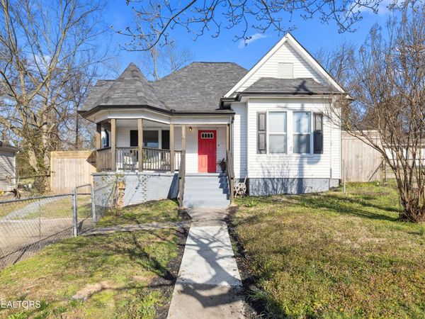 2221 Virginia Ave, Knoxville, TN 37921