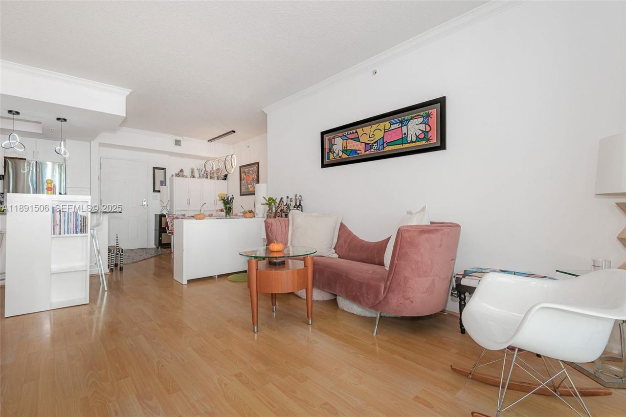 2000 N Bayshore Dr, Unit 907, Miami, FL 33137 Photo