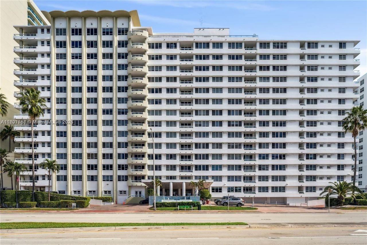 5005 Collins Ave, Unit 1523, Miami Beach, FL 33140 Photo