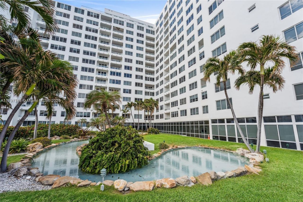 5005 Collins Ave, Unit 1523, Miami Beach, FL 33140 Photo