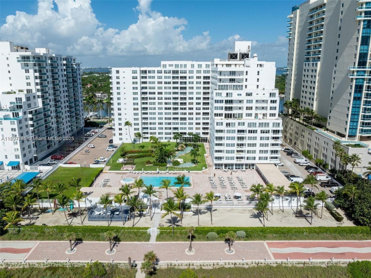 5005 Collins Ave, Unit 1523, Miami Beach, FL 33140 Photo