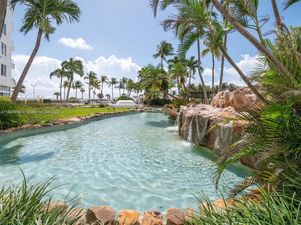 5005 Collins Ave, Unit 1523, Miami Beach, FL 33140 Photo