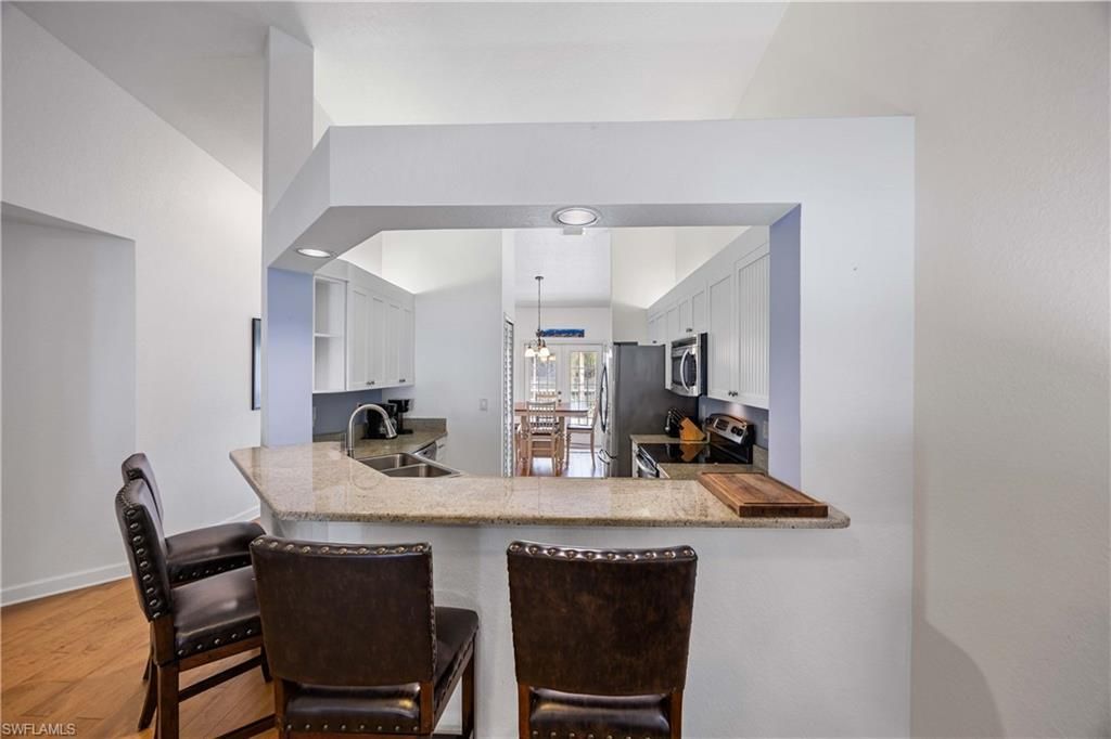 7050 Barrington Cir, Unit 202, Naples, FL 34108 Photo