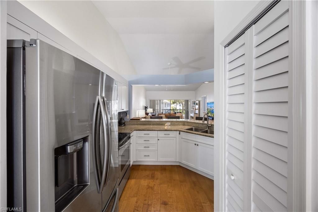 7050 Barrington Cir, Unit 202, Naples, FL 34108 Photo