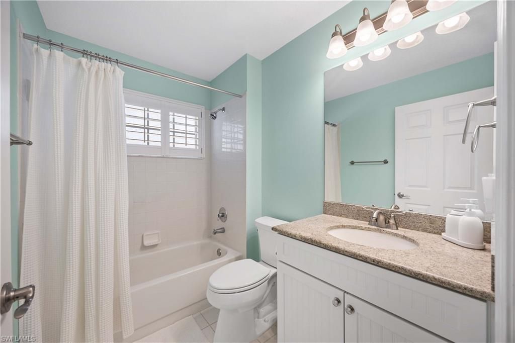 7050 Barrington Cir, Unit 202, Naples, FL 34108 Photo
