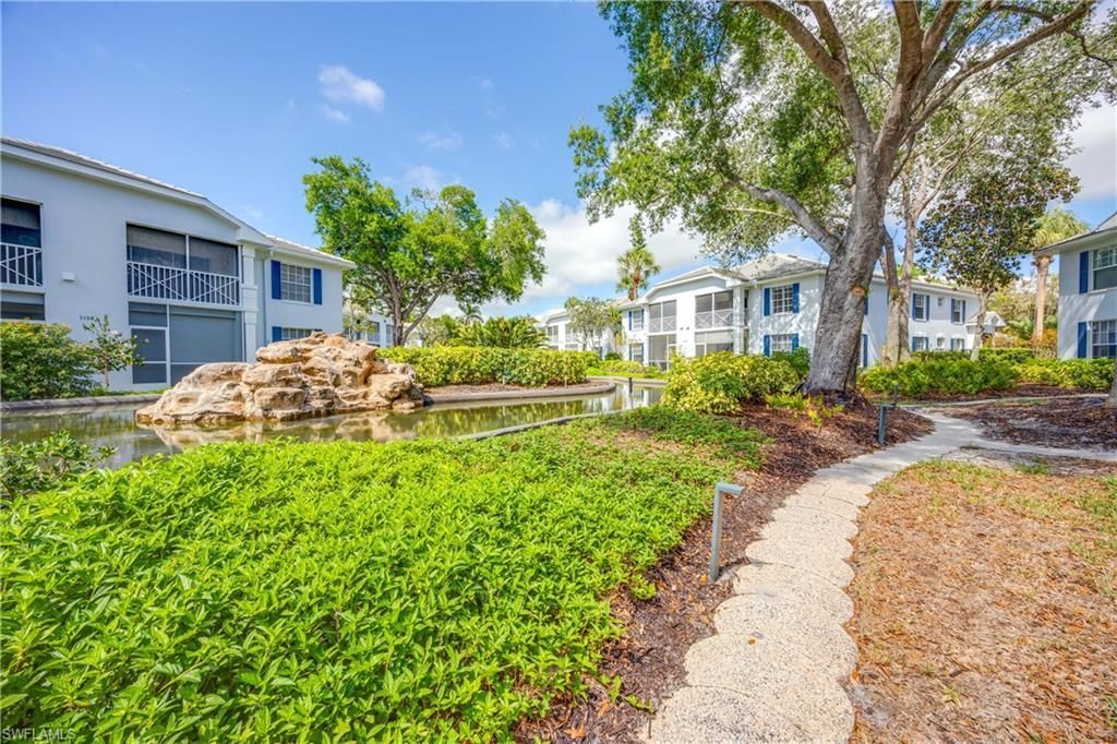 7050 Barrington Cir, Unit 202, Naples, FL 34108 Photo