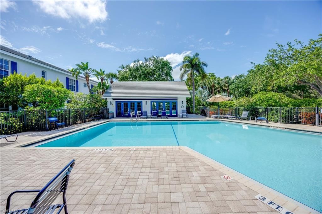 7050 Barrington Cir, Unit 202, Naples, FL 34108 Photo