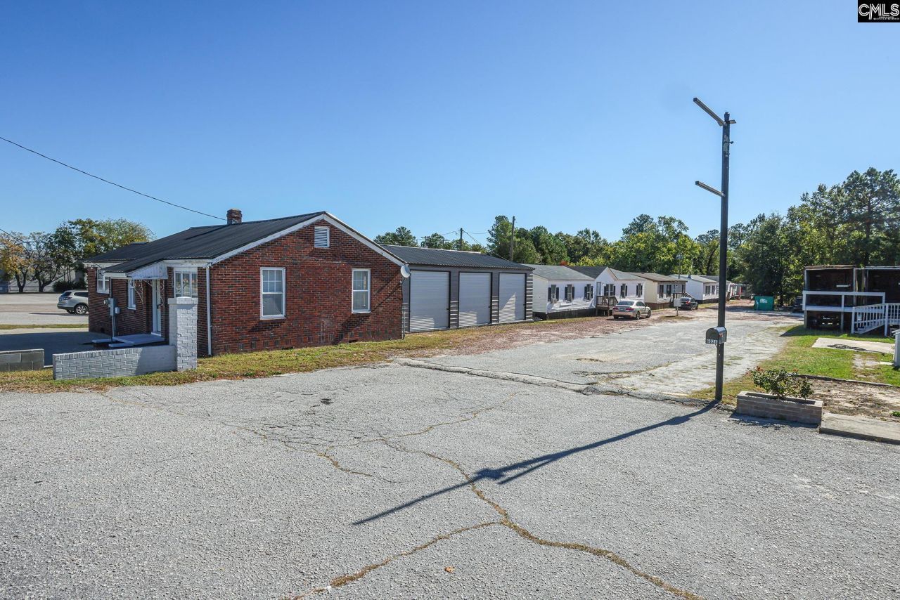 6832 Two Notch Road  Photo 12