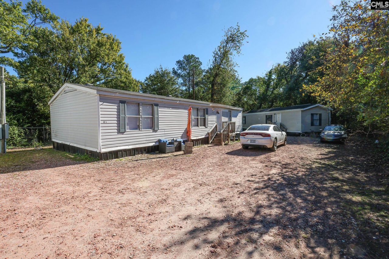 6832 Two Notch Road  Photo 21