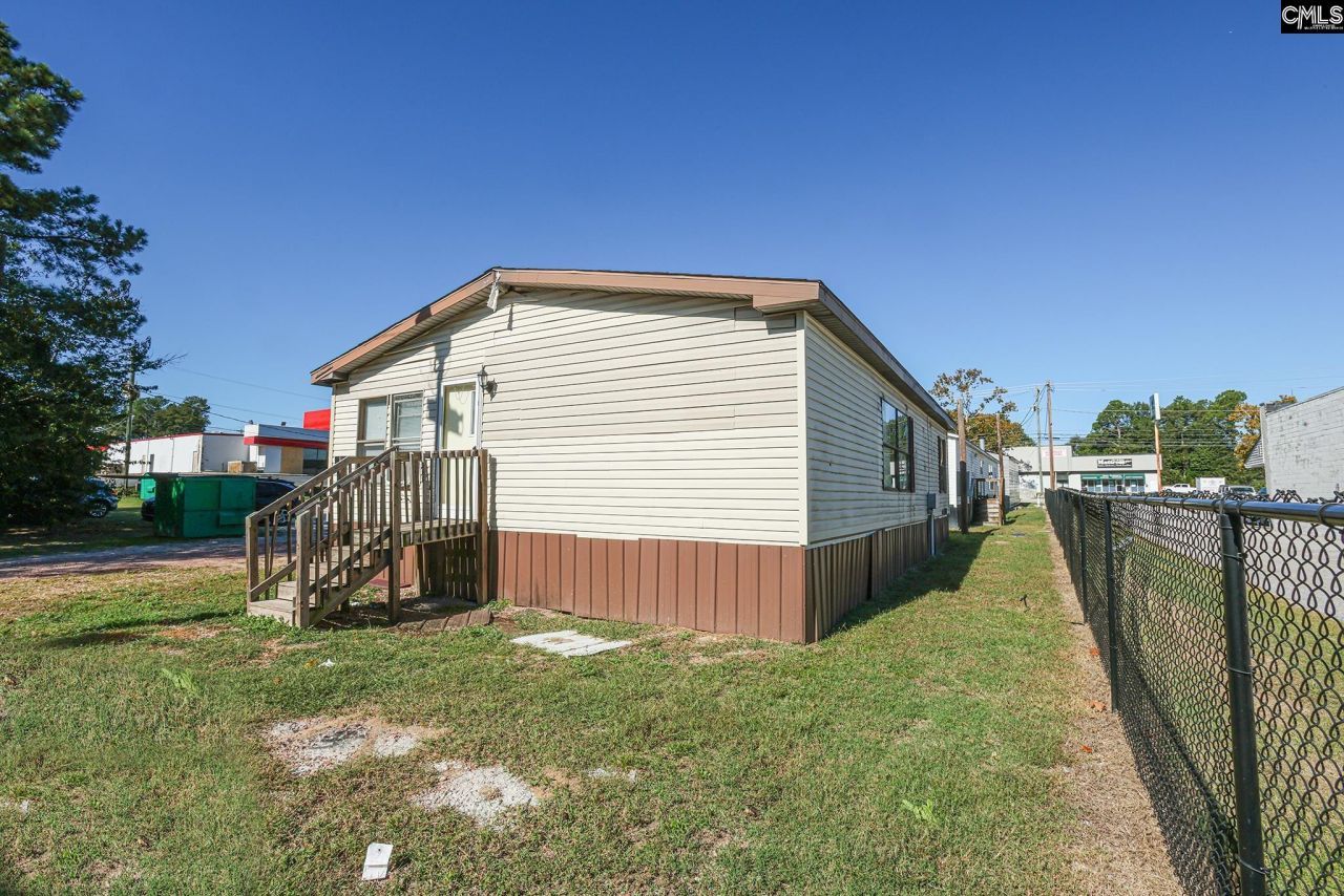 6832 Two Notch Road  Photo 23